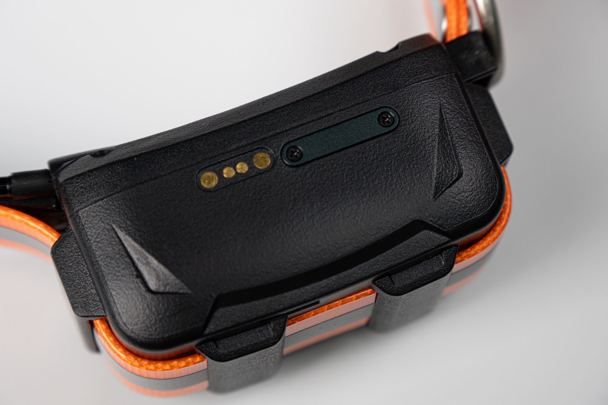 アウトドアハンティング犬用GPS首輪 6400mAh 186 - Outdoor Hunting Dog Collar のレビューと価格